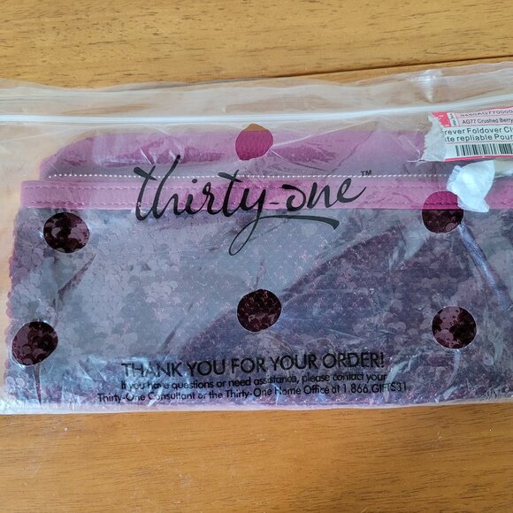 Thrity One Foldover Cluch Crushed berry peaple with sequins - Picture 2 of 5